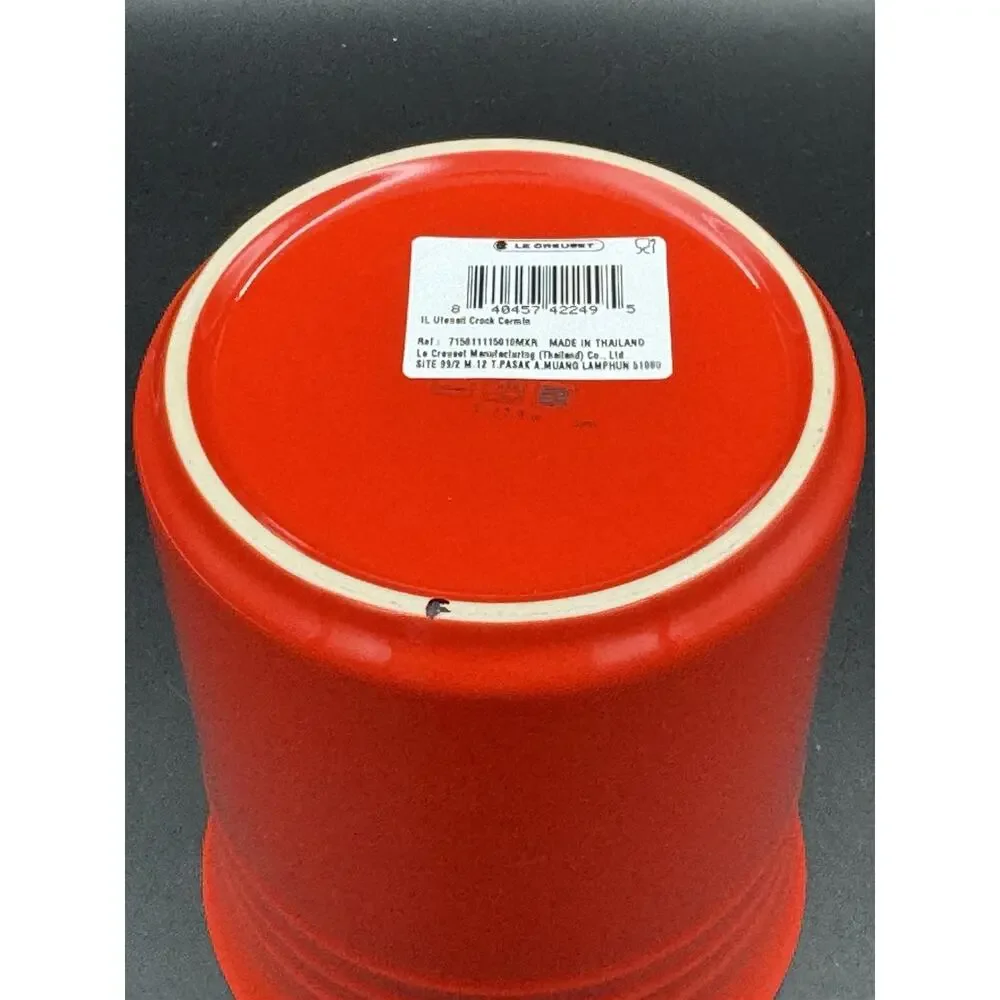 NWT Le Creuset Crock Carmin Red 1L Stoneware Utensil Holder